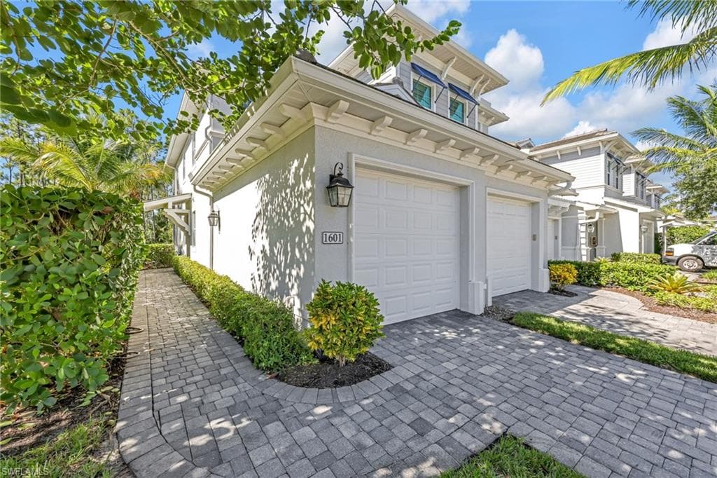 6965 Avalon CIR 1601 NAPLES, FL 34112
