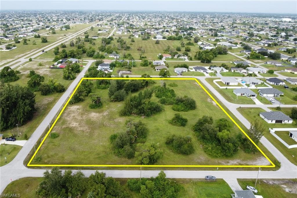1626 NW 2nd AVE CAPE CORAL, FL 33993