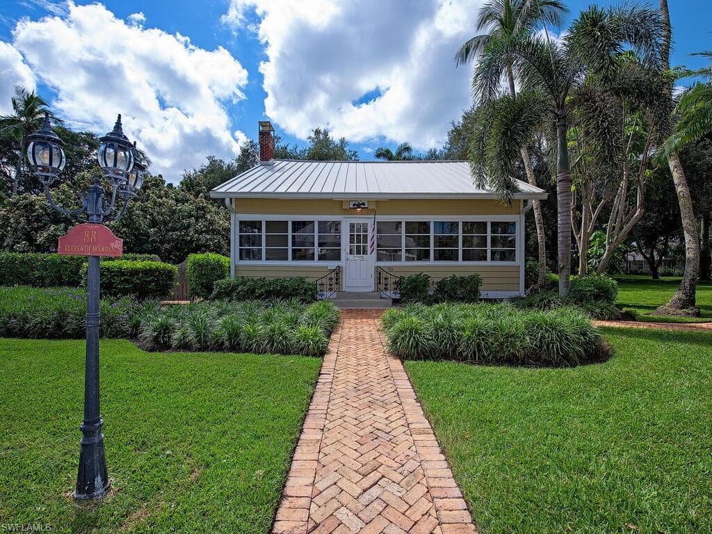88 11th AVE S NAPLES, FL 34102
