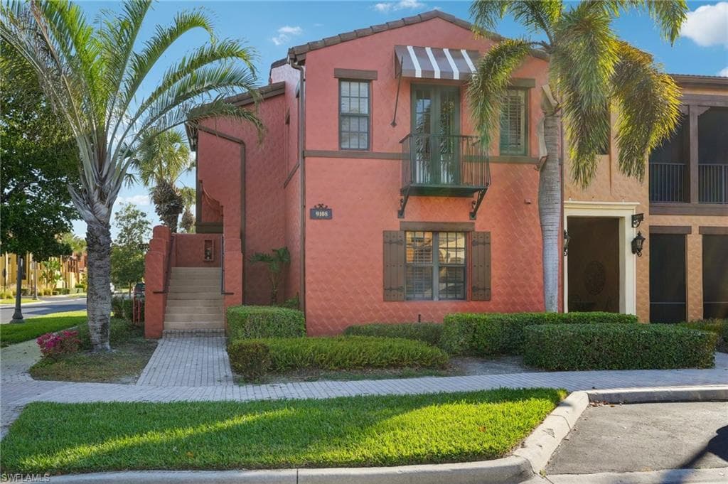 9108 Capistrano ST S 7401 NAPLES, FL 34113