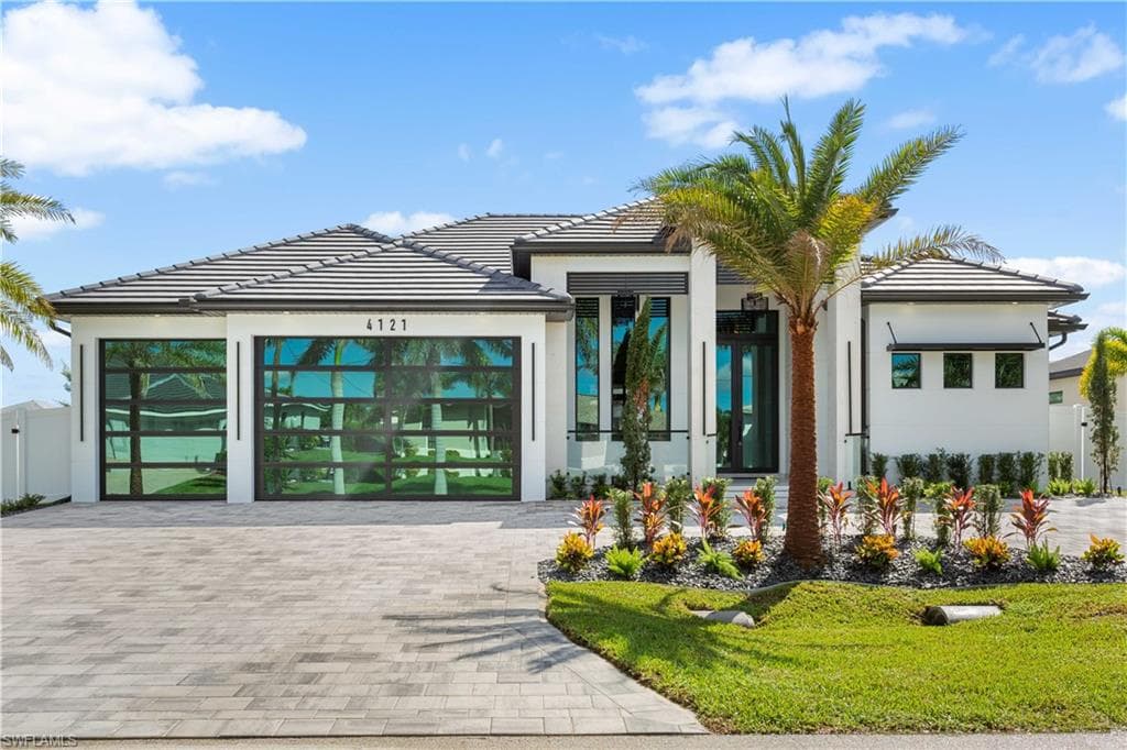4121 SW 28th AVE CAPE CORAL, FL 33914