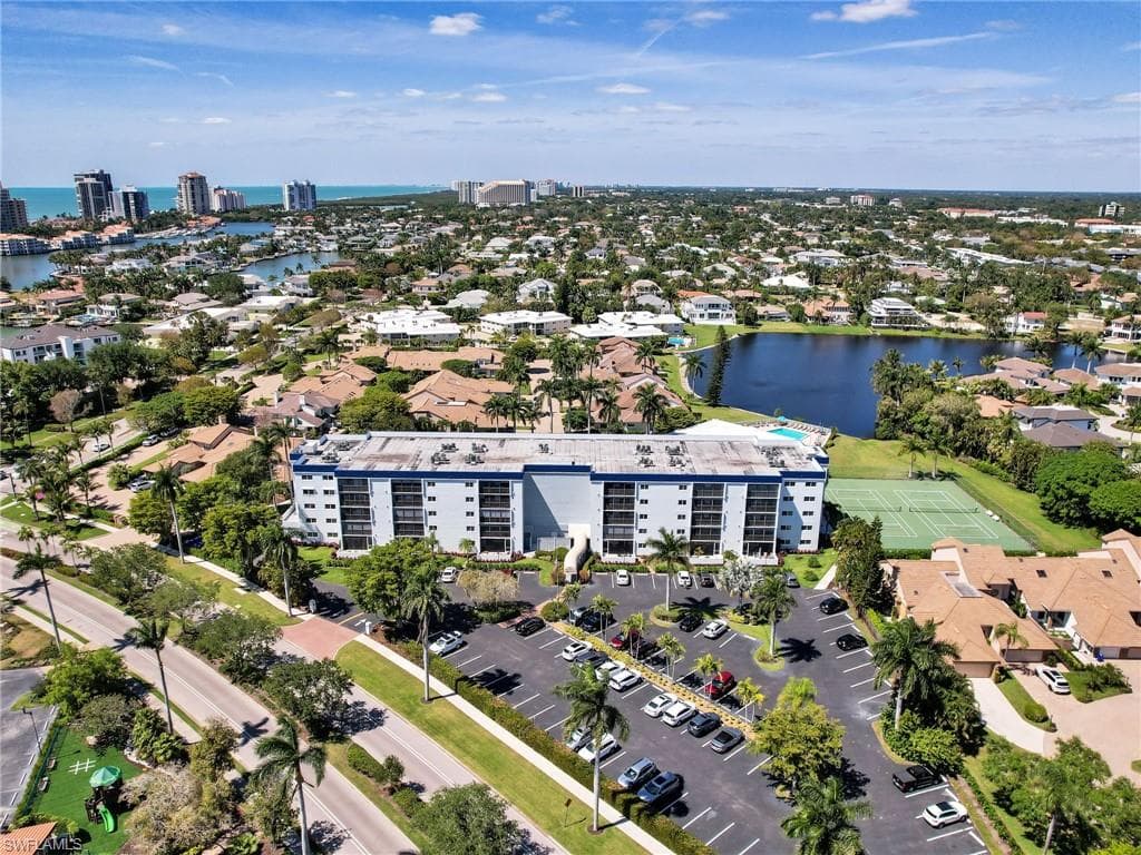 555 Park Shore DR B-407 NAPLES, FL 34103