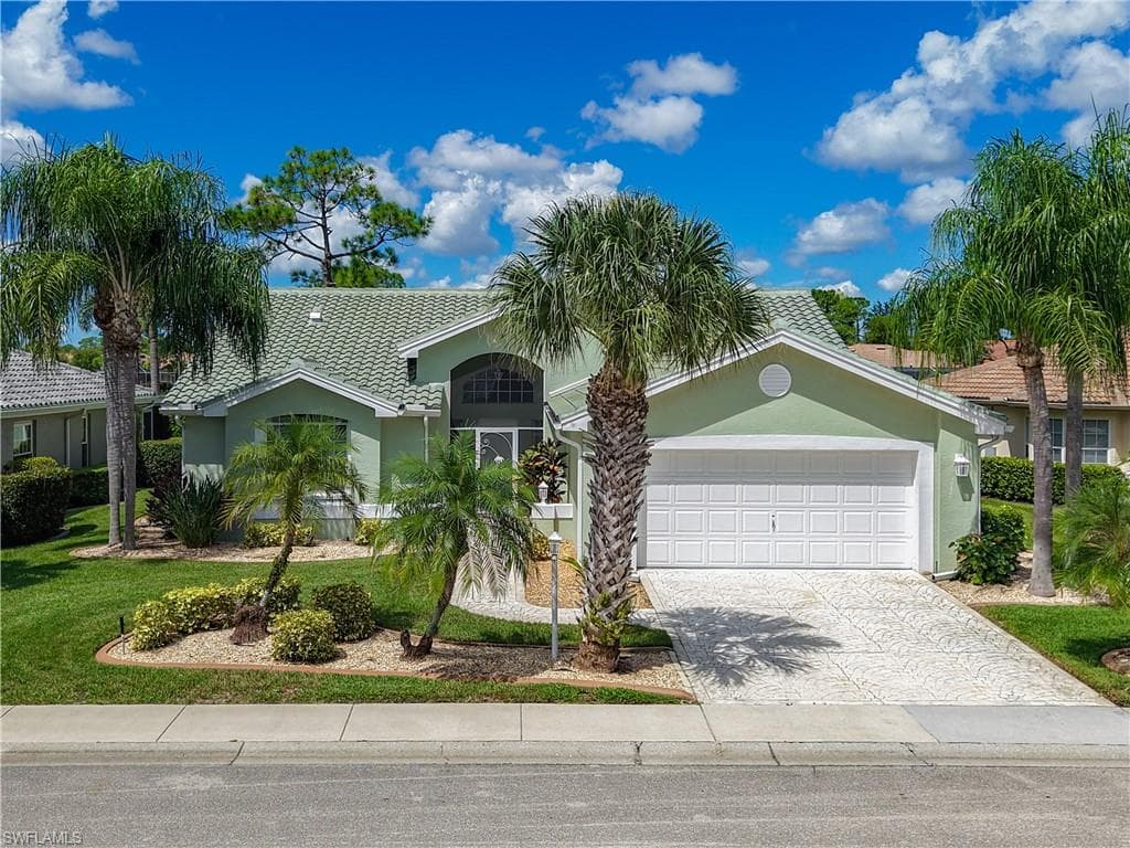 2241 Rio Nuevo DR NORTH FORT MYERS, FL 33917