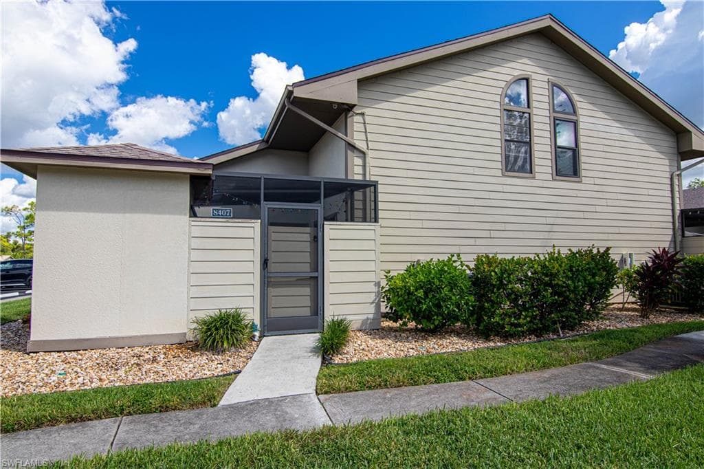 8407 S Haven LN FORT MYERS, FL 33919