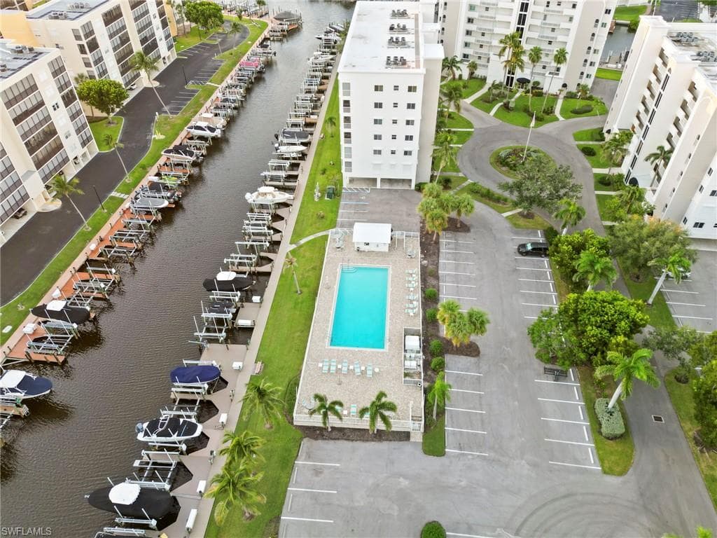 4331 Bay Beach LN 353 FORT MYERS BEACH, FL 33931