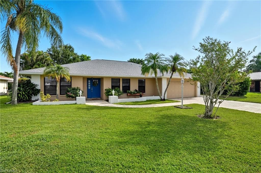 683 Astarias CIR FORT MYERS, FL 33919