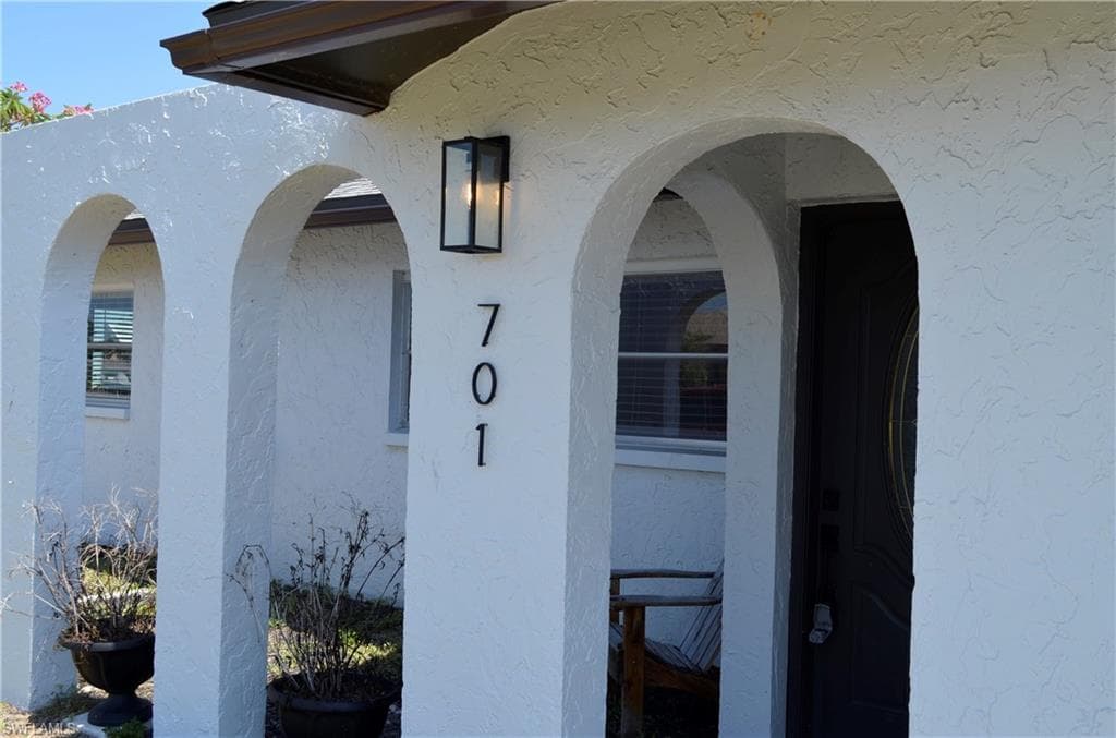 701 SE 36th ST CAPE CORAL, FL 33904