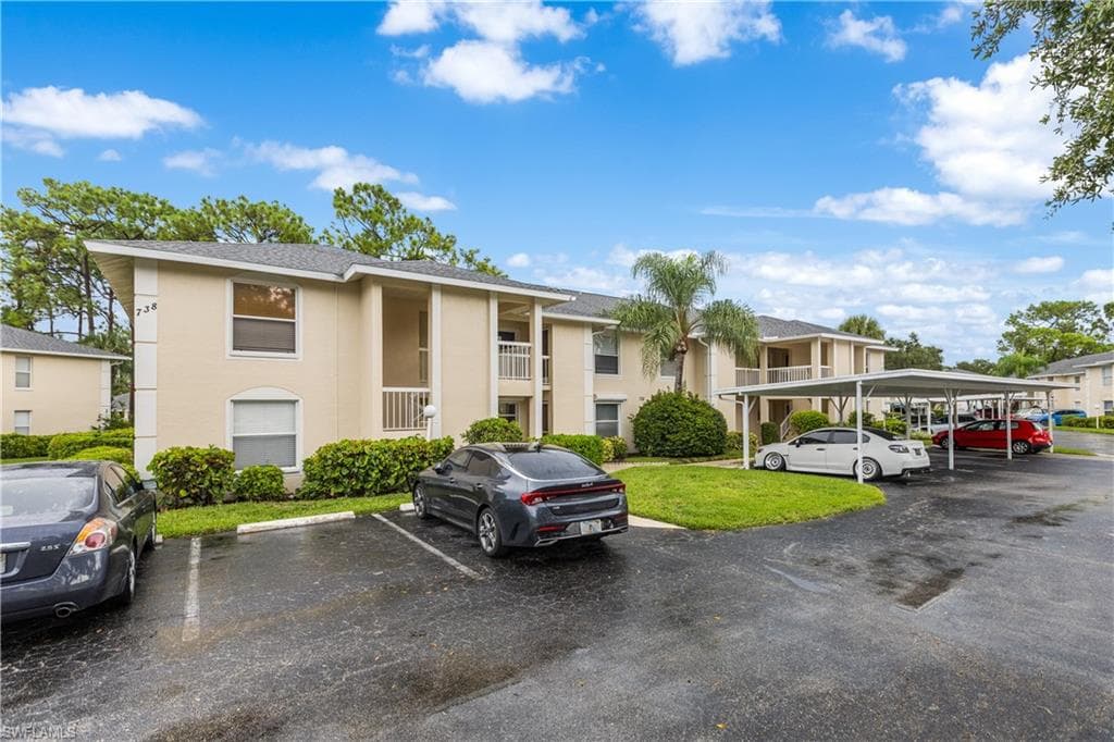 738 Landover CIR 102 NAPLES, FL 34104