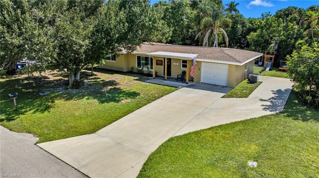 1420 Mandel RD FORT MYERS, FL 33919