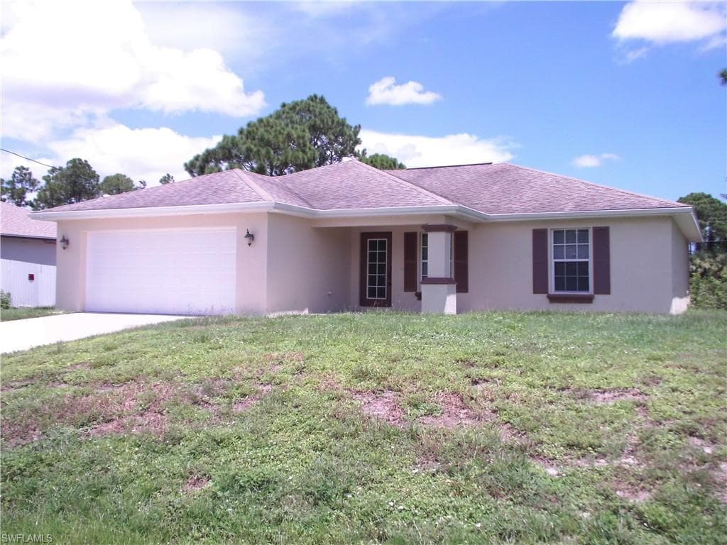 1117 Venetia ST LEHIGH ACRES, FL 33974