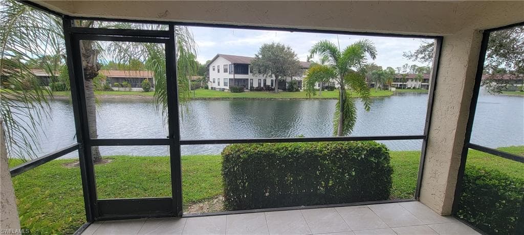5233 Treetops DR Y102 NAPLES, FL 34113
