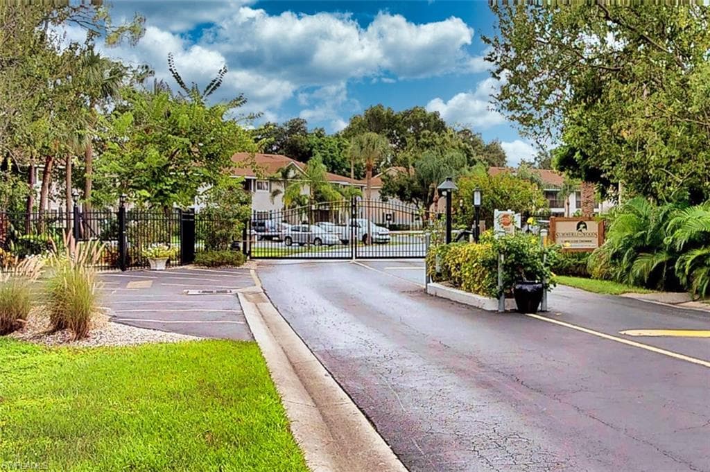 14861 Summerlin Woods DR B-11 FORT MYERS, FL 33919