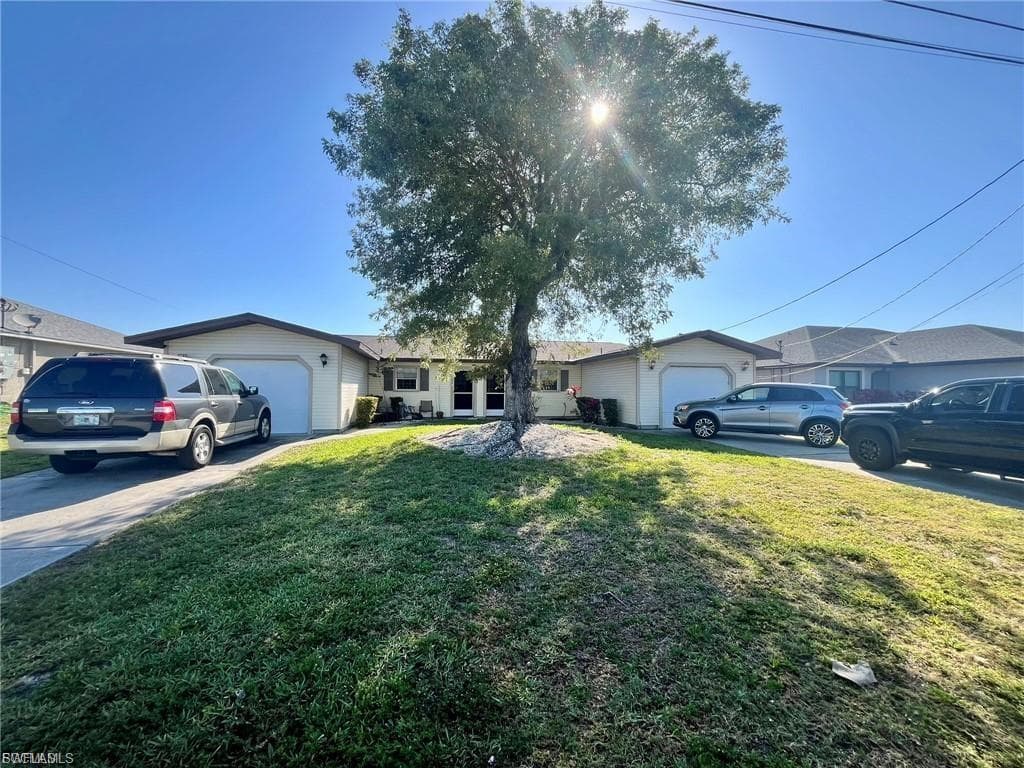 209 Cultural Park BLVD S B- Right side CAPE CORAL, FL 33990