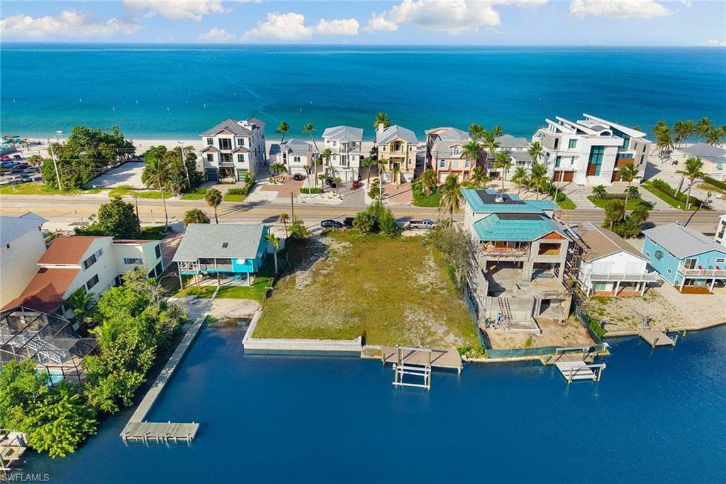 27833 Hickory BLVD BONITA SPRINGS, FL 34134