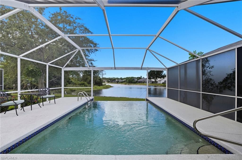 5520 Whitten DR 3 NAPLES, FL 34104