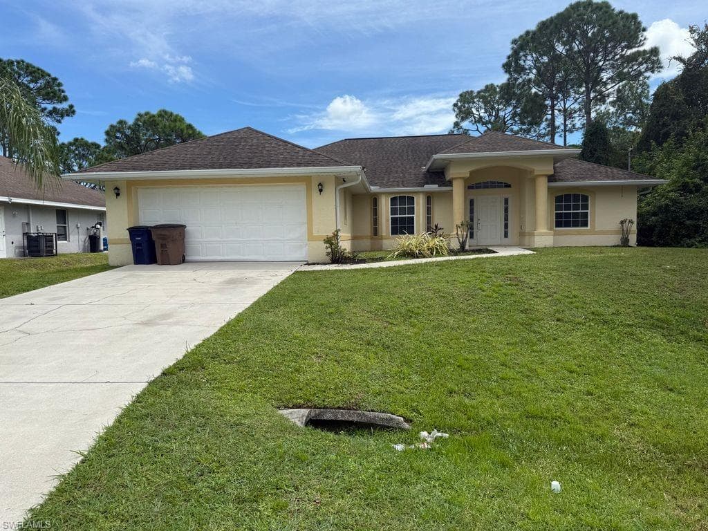 1093 Countess AVE LEHIGH ACRES, FL 33974