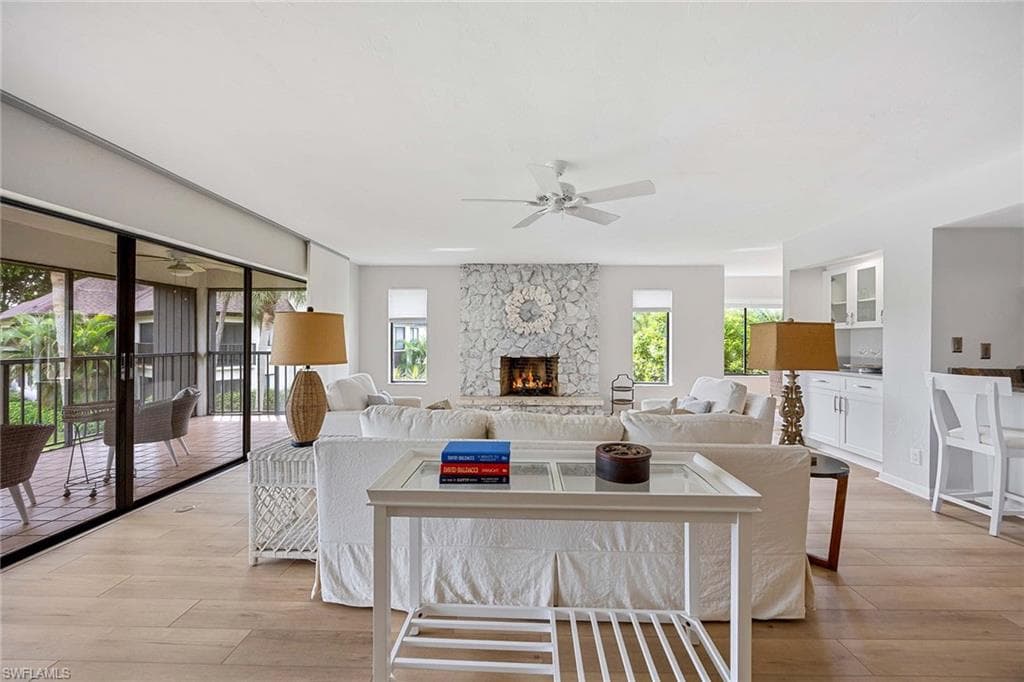 300 Misty Pines CIR C202 NAPLES, FL 34105