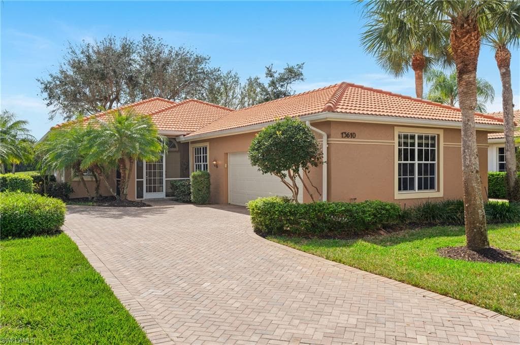 13610 Southampton DR BONITA SPRINGS, FL 34135