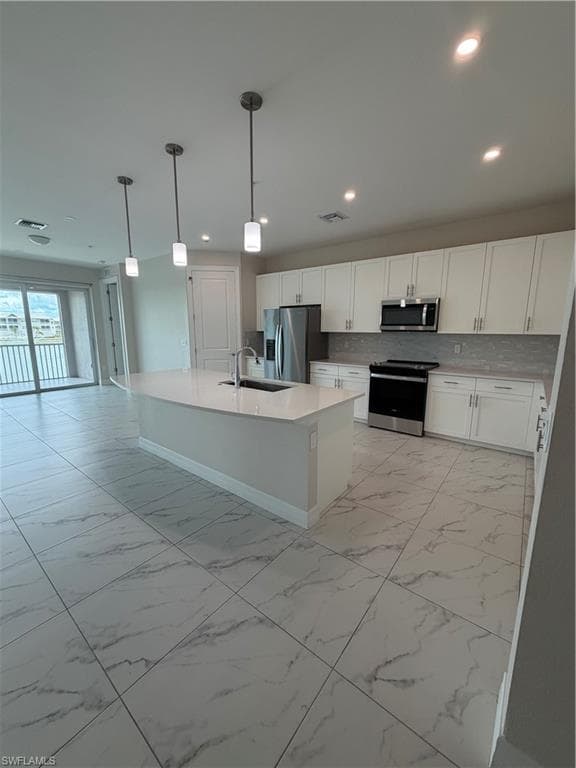 251 Indies Dr E 201 NAPLES, FL 34114