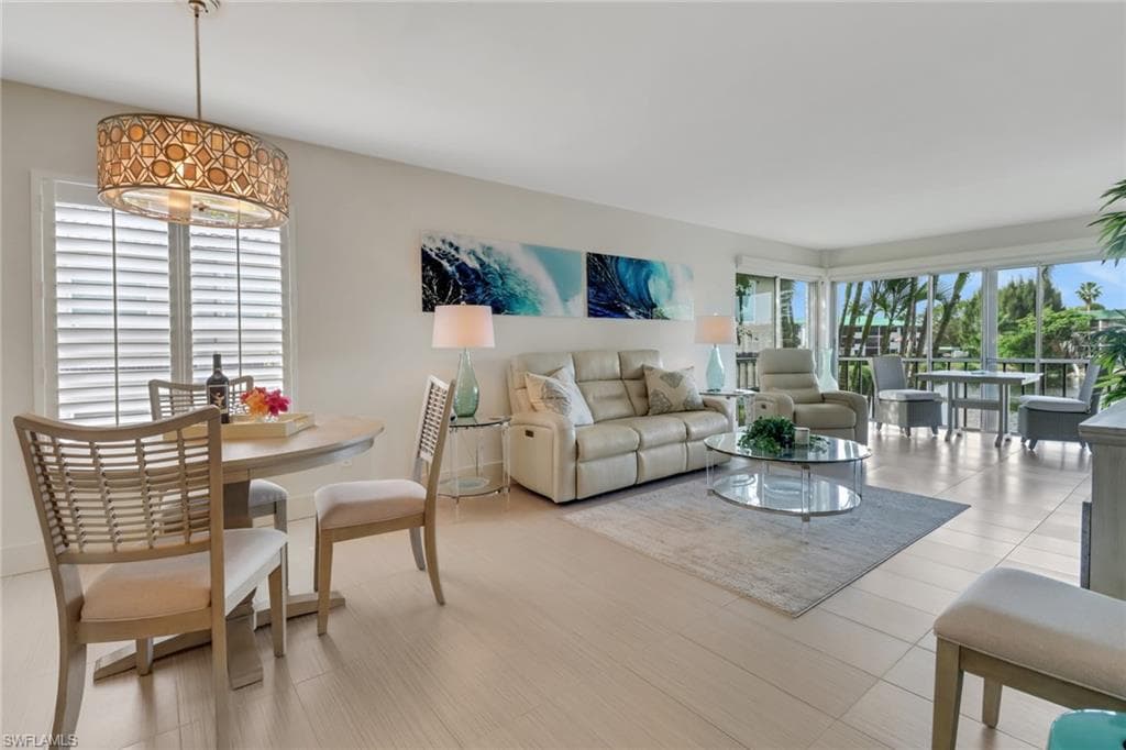 3055 Riviera DR 201 NAPLES, FL 34103