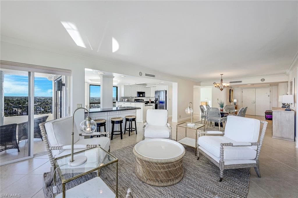 4451 Gulf Shore BLVD N 1205 NAPLES, FL 34103