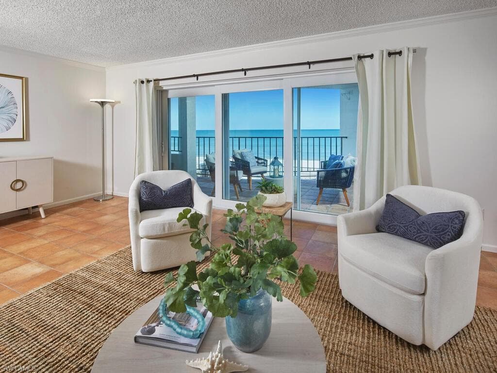 3951 Gulf Shore BLVD N 201 NAPLES, FL 34103