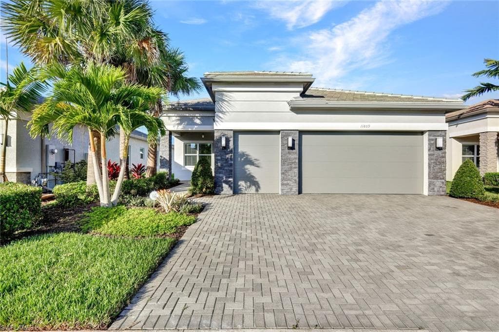 11809 Drake LN NAPLES, FL 34120