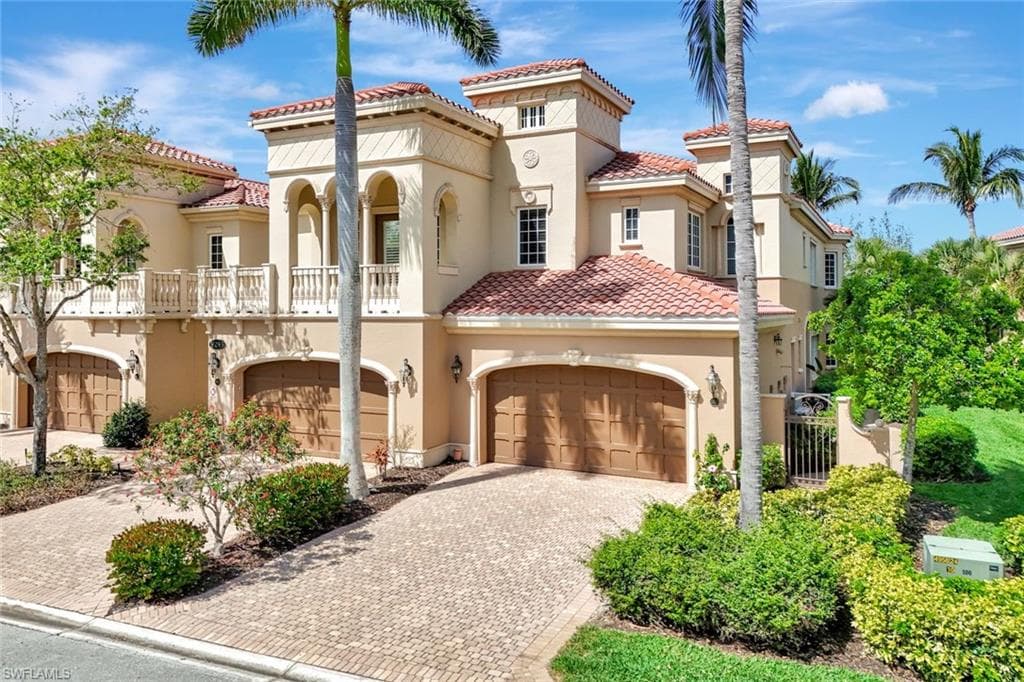 9293 Menaggio CT 102 NAPLES, FL 34114