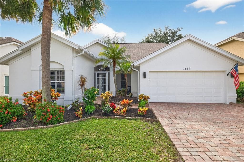 7867 Gardner DR NAPLES, FL 34109