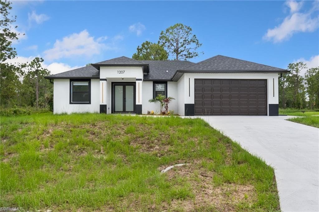 1207 W 9th ST LEHIGH ACRES, FL 33972