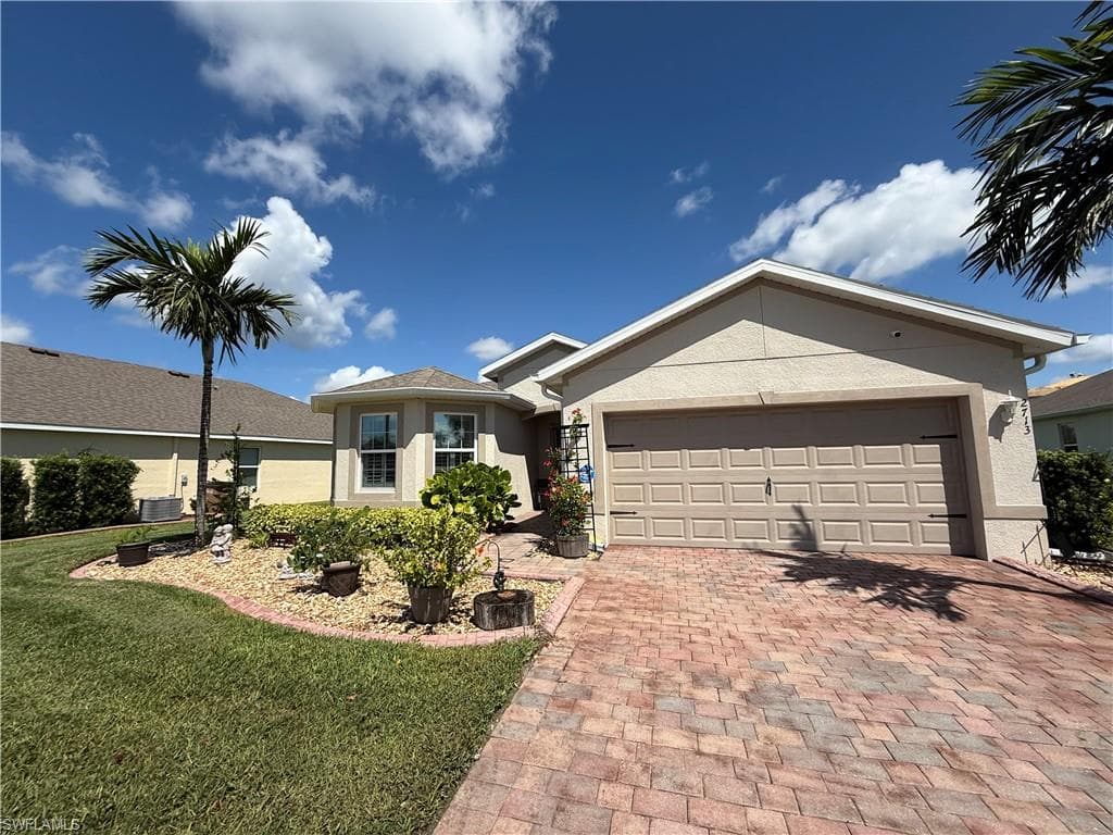 2713 Tarragona CT CAPE CORAL, FL 33909