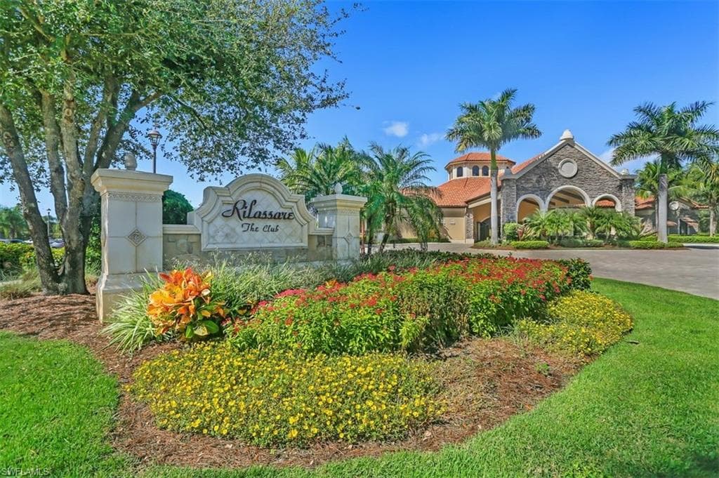9578 Trevi CT 5122 NAPLES, FL 34113