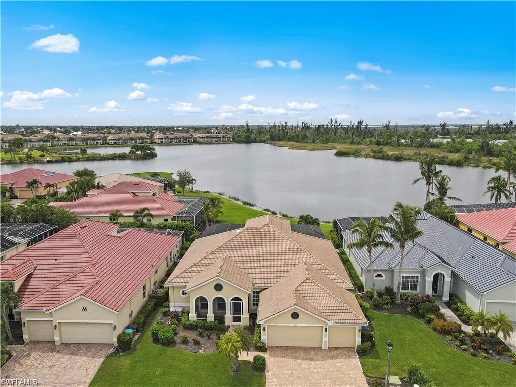 2632 Fairmont Cove CT CAPE CORAL, FL 33991