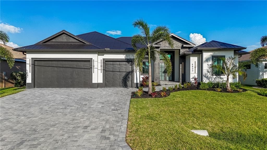 4833 SW 25th PL CAPE CORAL, FL 33914