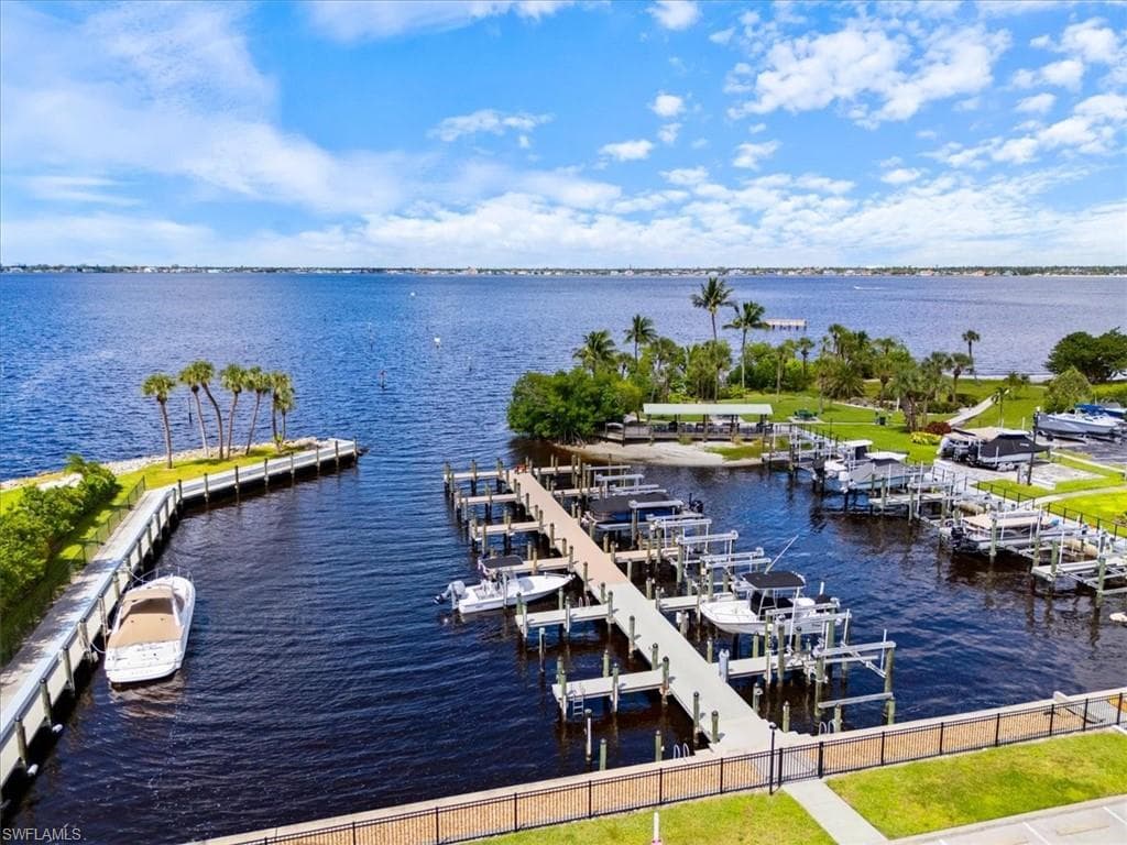 5405 Peppertree DR 3 FORT MYERS, FL 33908