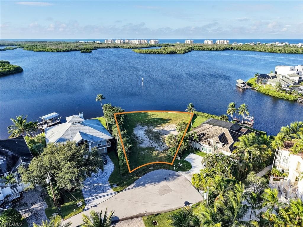 266 6th ST BONITA SPRINGS, FL 34134