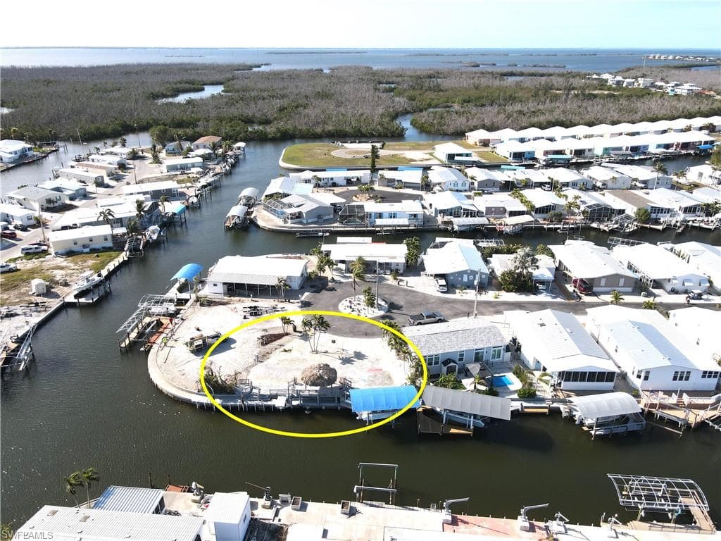 2950 Skipper LN ST. JAMES CITY, FL 33956
