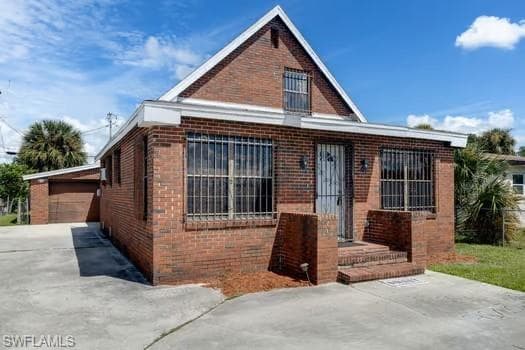 3115 Edison AVE FORT MYERS, FL 33916