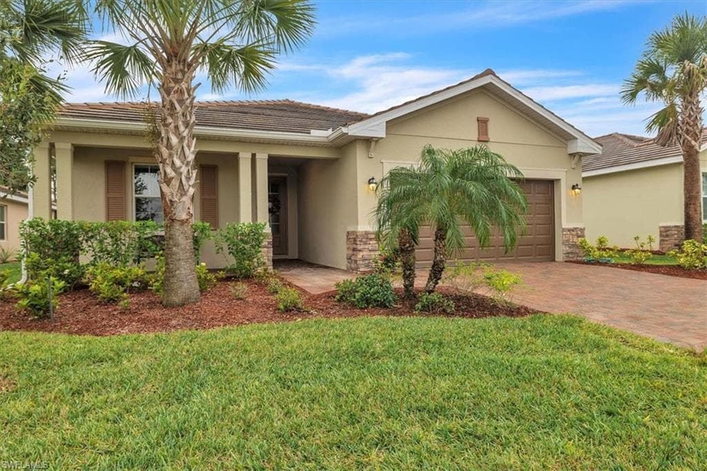 3296 Weston Manor DR ALVA, FL 33920