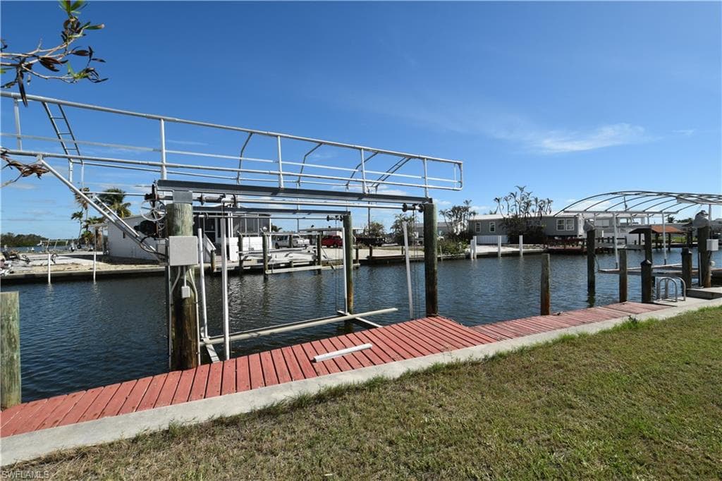16 Nancy LN FORT MYERS BEACH, FL 33931