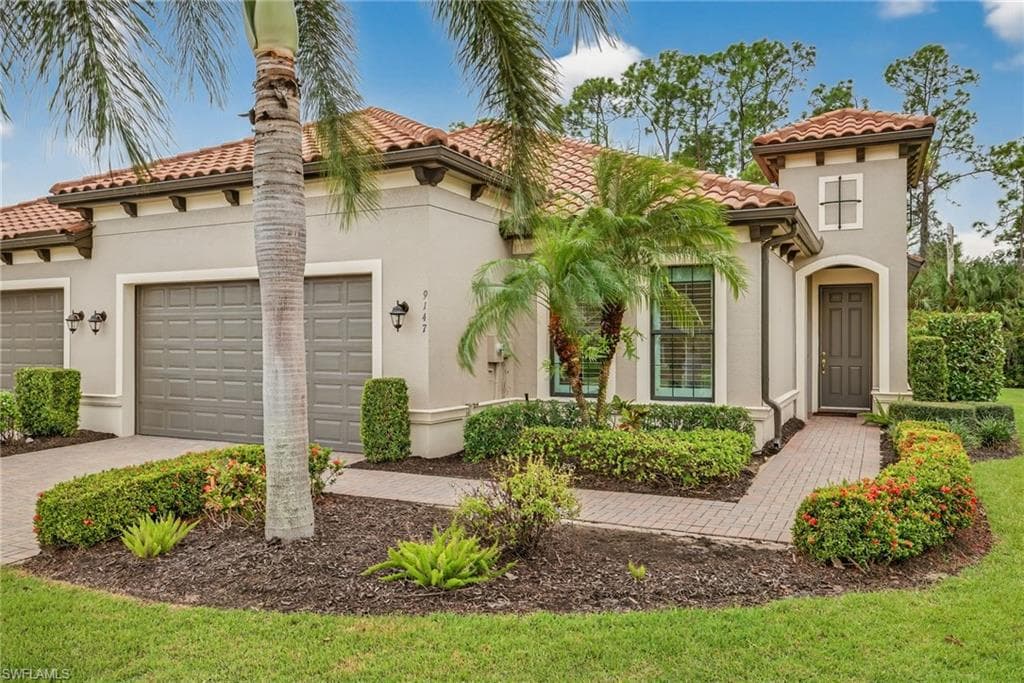 9147 Isla Bella CIR BONITA SPRINGS, FL 34135