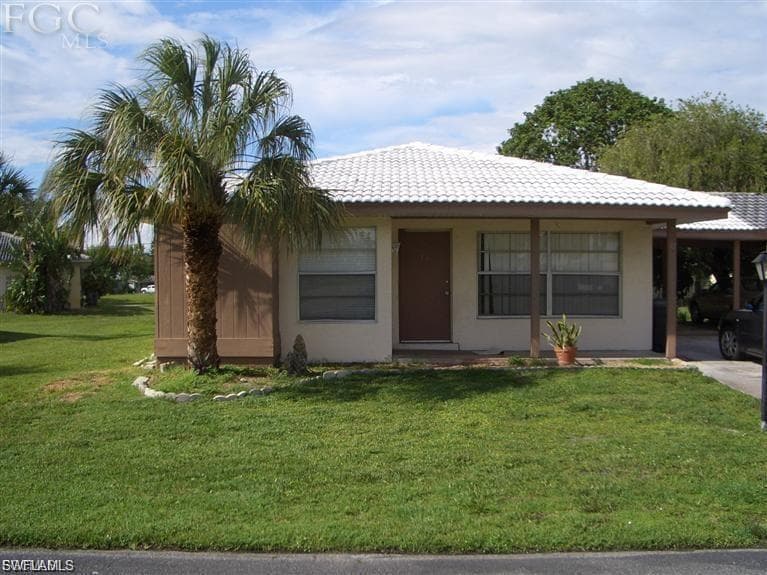 12 Parkwood Villas CT LEHIGH ACRES, FL 33936