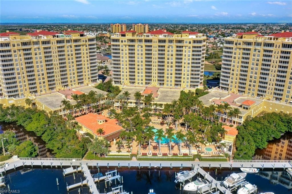 6021 Silver King BLVD 305 CAPE CORAL, FL 33914
