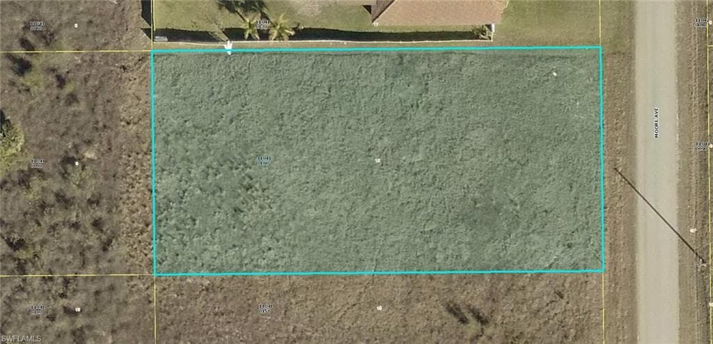 1507 Moore AVE LEHIGH ACRES, FL 33972