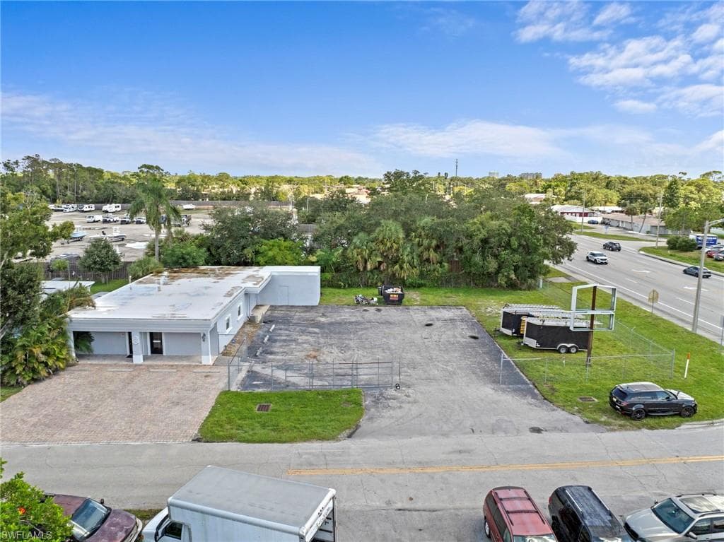 1206 Pondella CIR NORTH FORT MYERS, FL 33903