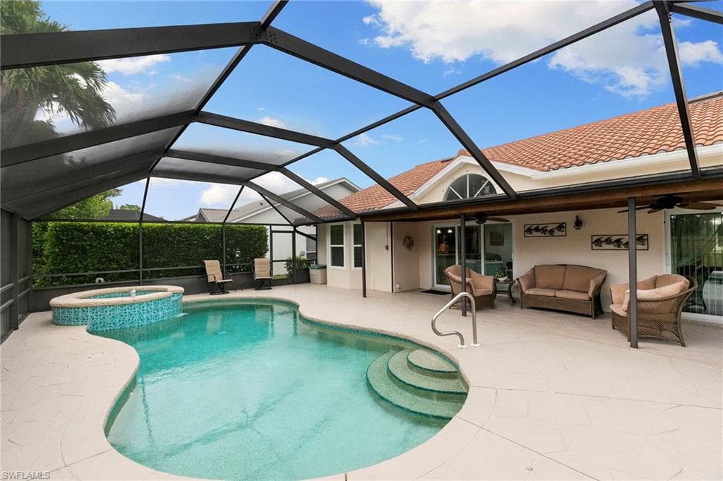 161 Saint James WAY NAPLES, FL 34104