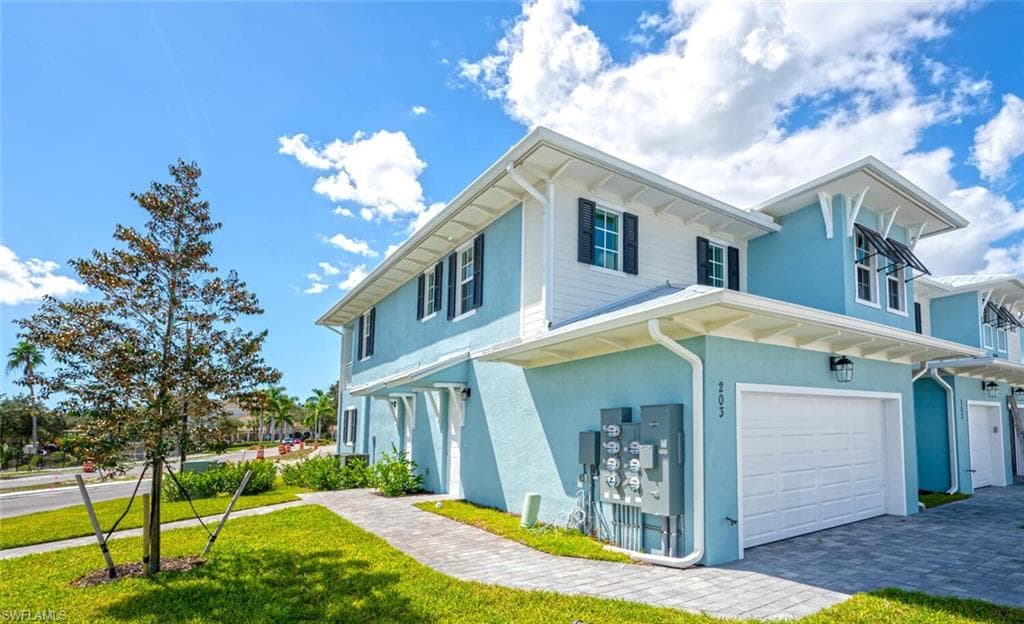 26330 Coco Cay CIR NW 203 BONITA SPRINGS, FL 34135