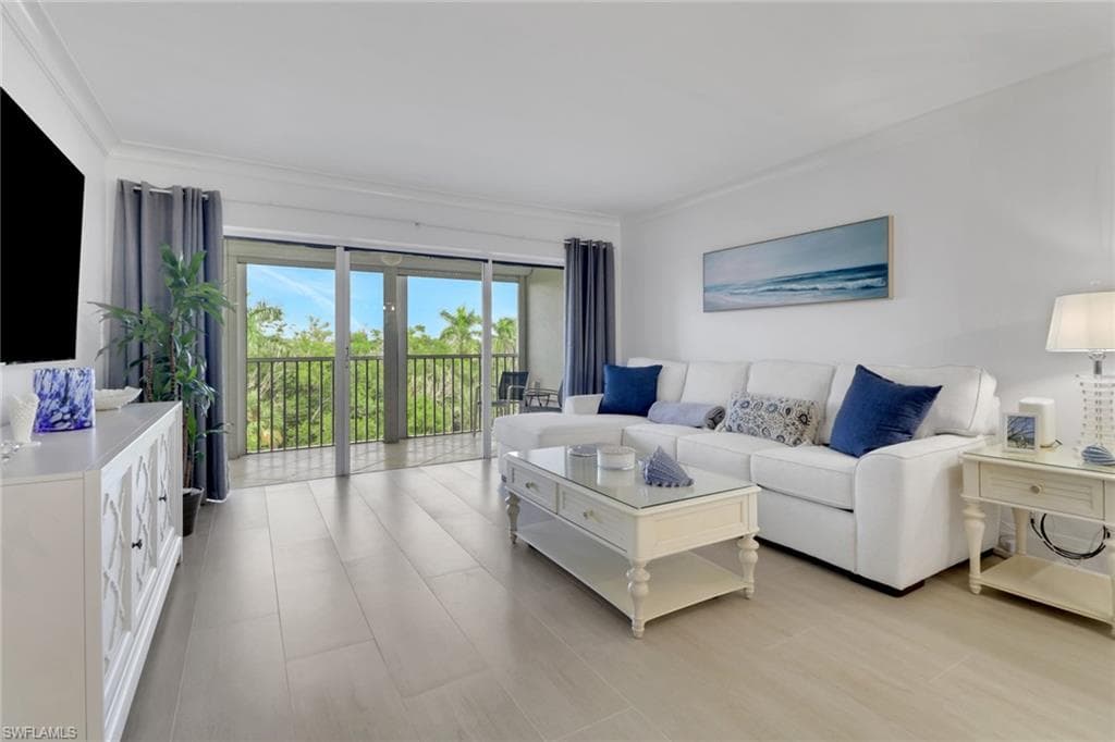 1 Bluebill AVE 410 NAPLES, FL 34108