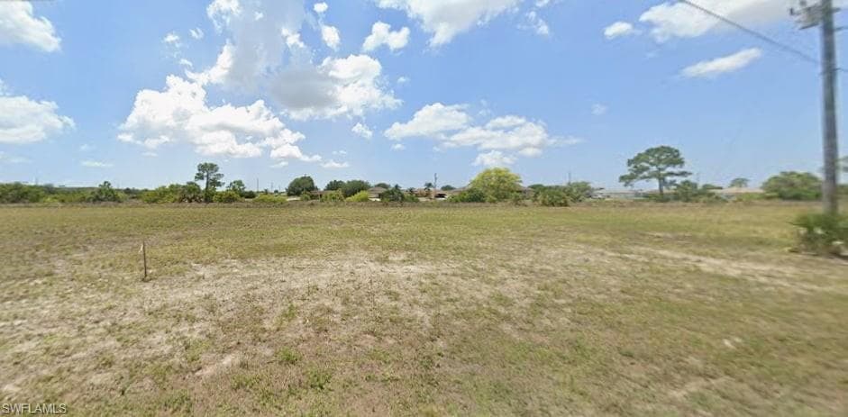 1202 NE 19th PL CAPE CORAL, FL 33909