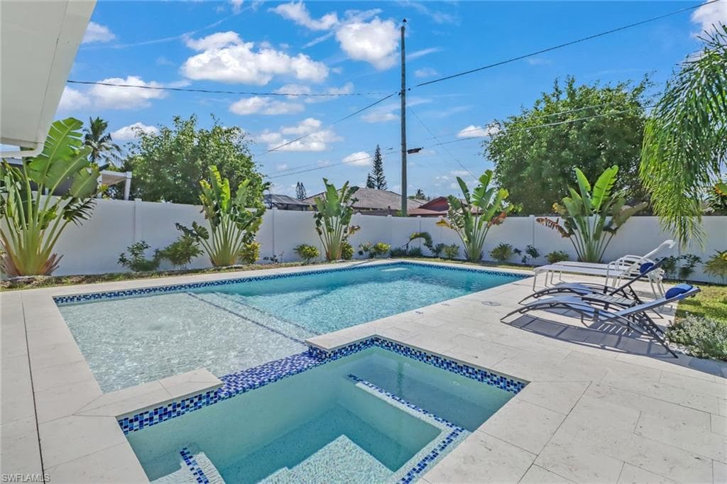 724 100th AVE N NAPLES, FL 34108